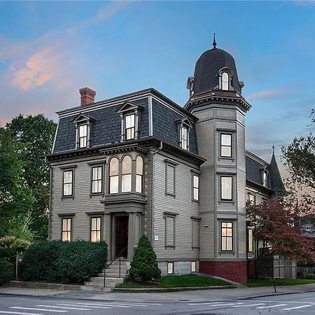 The Underwood-Hale House Hotel Провидънс Екстериор снимка